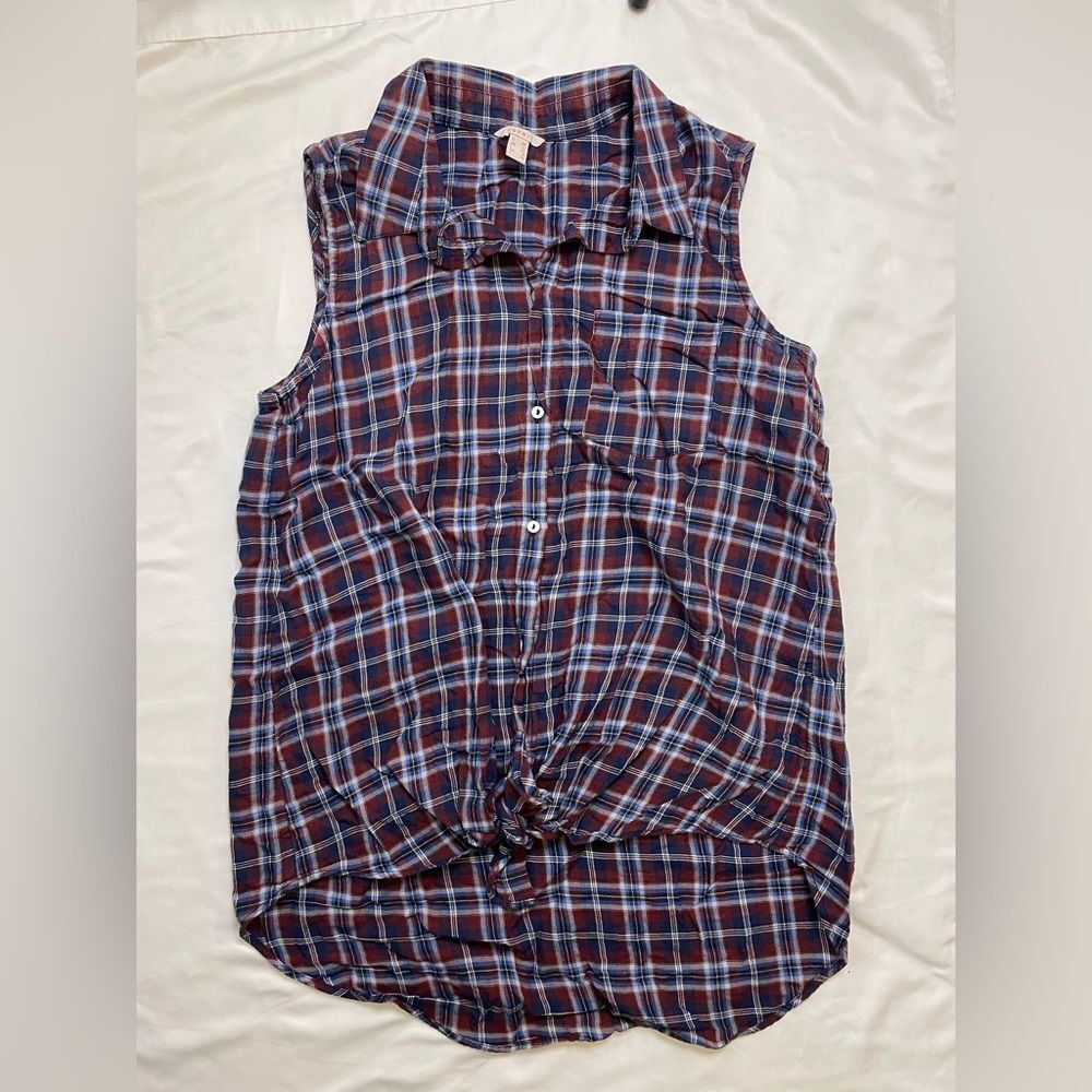 Esprit size 8 blue/red plaid button up high low tank top